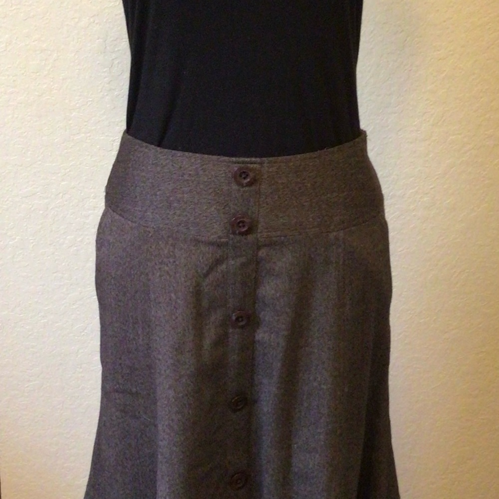 Nice Modest Larry Levine Skirt - Picture 2 of 6